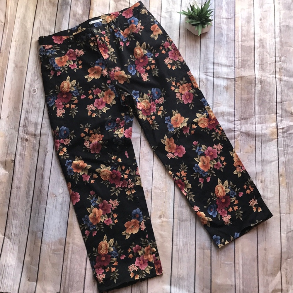 💕 vintage high waisted floral jeans 💕